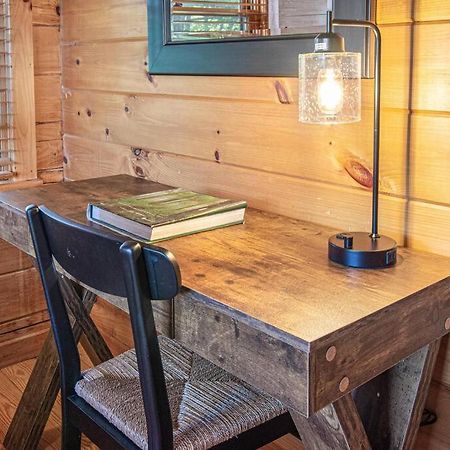 Cherry Log Summit Cabin By Bk Stays - Family Friendly - Playground - Game Room - Jacuzzi - Amazing Mountain Views المظهر الخارجي الصورة