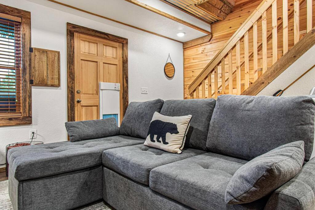 Cherry Log Summit Cabin By Bk Stays - Family Friendly - Playground - Game Room - Jacuzzi - Amazing Mountain Views المظهر الخارجي الصورة