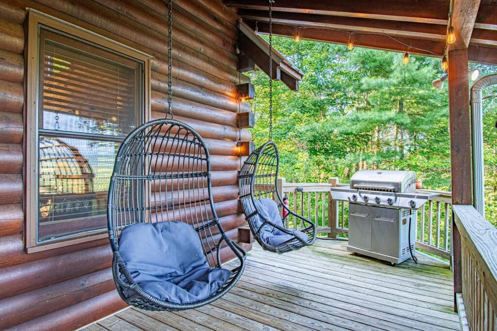 Cherry Log Summit Cabin By Bk Stays - Family Friendly - Playground - Game Room - Jacuzzi - Amazing Mountain Views المظهر الخارجي الصورة