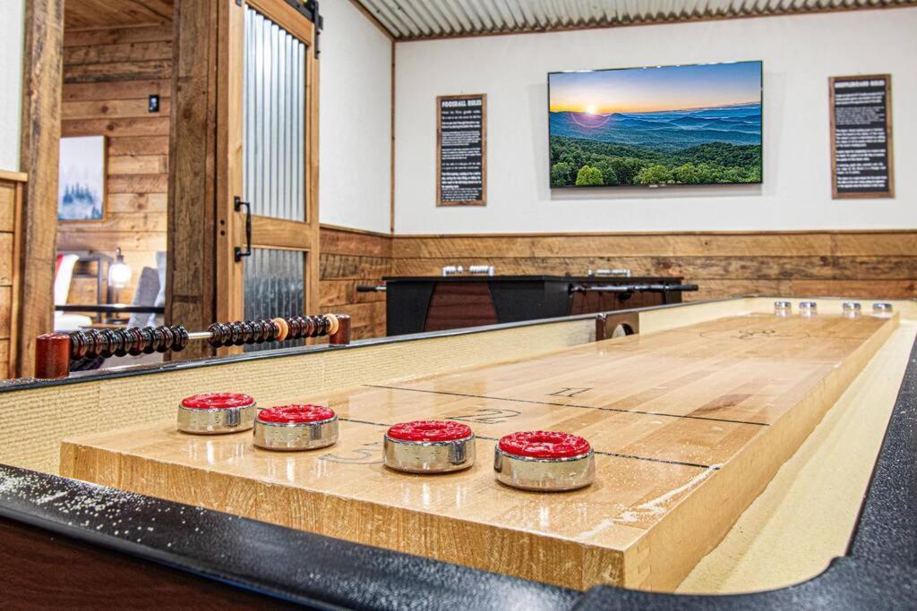 Cherry Log Summit Cabin By Bk Stays - Family Friendly - Playground - Game Room - Jacuzzi - Amazing Mountain Views المظهر الخارجي الصورة