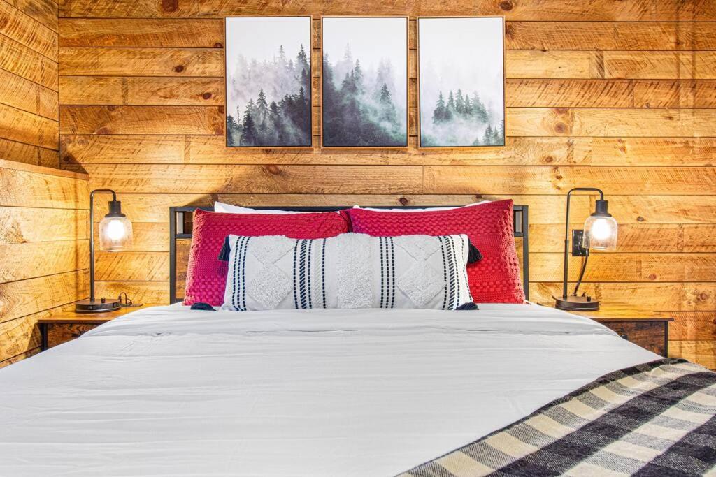 Cherry Log Summit Cabin By Bk Stays - Family Friendly - Playground - Game Room - Jacuzzi - Amazing Mountain Views المظهر الخارجي الصورة